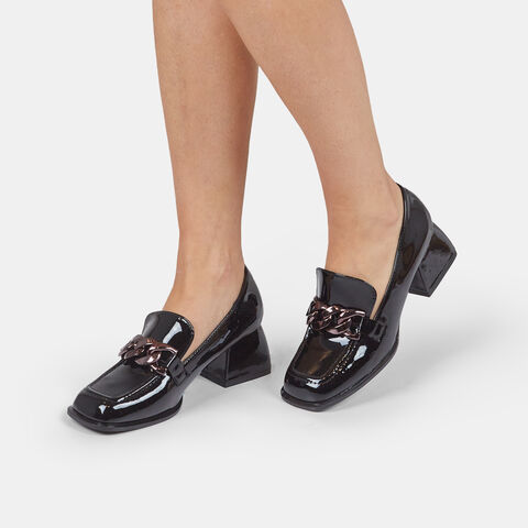 Mocasín de mujer con tacón mediano, Negro Mocasín de mujer con tacón mediano, Negro